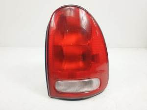 PILOTO TRASERO DERECHO 4576244 CHRYSLER VOYAGER (GS) Autodesguaces Alicante
