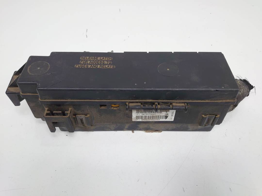 Sicherungskasten - 56050745AI - JEEP - CHEROKEE (KJ)