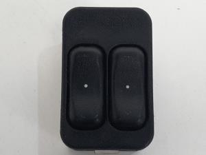 MANDO ELEVALUNAS DELANTERO IZQUIERDO 13363201 OPEL ZAFIRA A Autodesguaces Alicante