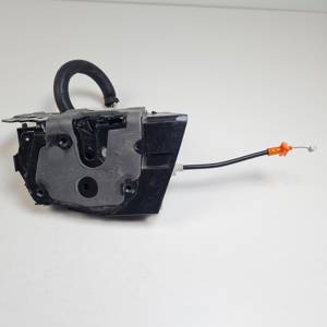 CERRADURA PUERTA TRASERA DERECHA GX7324994CD JAGUAR XE Autodesguaces Alicante