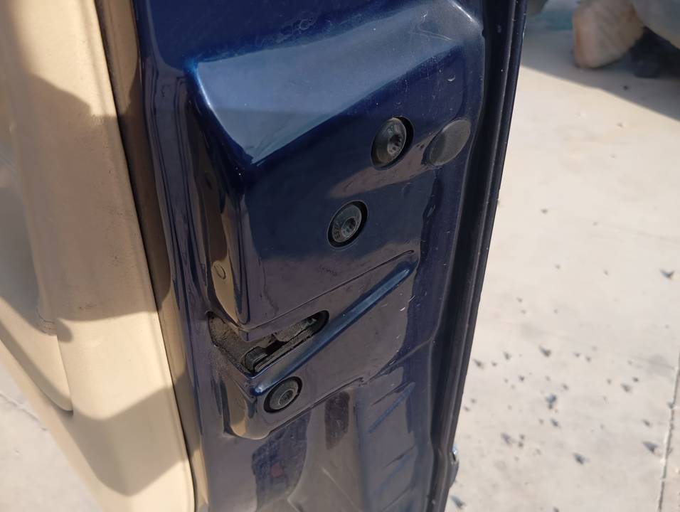 CERRADURA PUERTA DELANTERA DERECHA