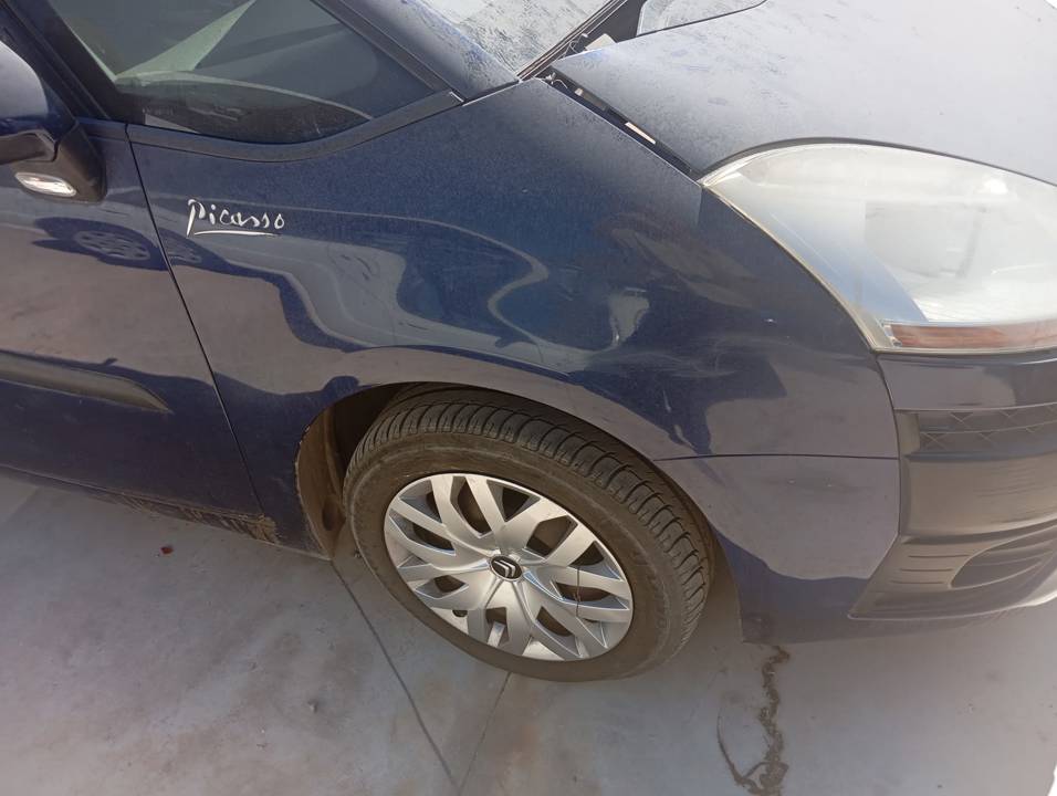 ALETA DELANTERA DERECHA