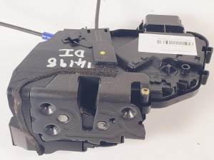 CERRADURA PUERTA DELANTERA IZQUIERDA 240007408 MAZDA 5 BERL. (CR) Autodesguaces Alicante