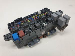 CAJA RELES / FUSIBLES HONDA JAZZ (GD1/5) Autodesguaces Alicante