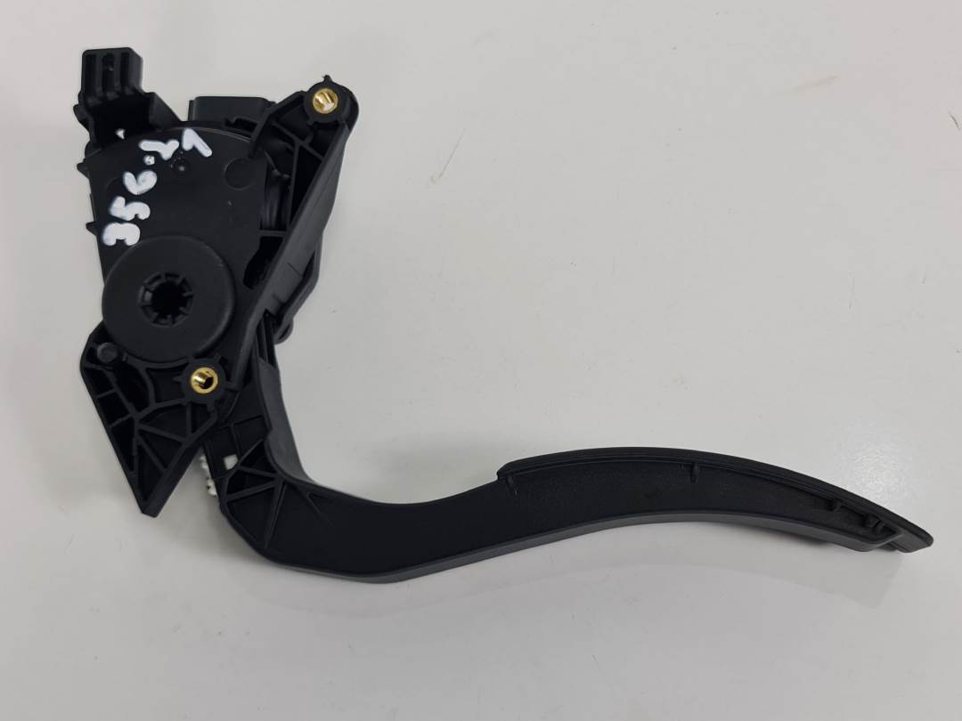 POTENCIOMETRO PEDAL - 6PV00997807 - RENAULT - CAPTUR (J5AL)