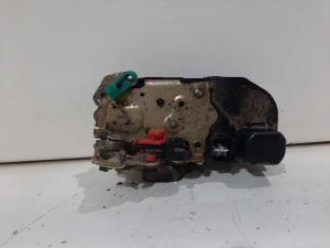 CERRADURA PUERTA TRASERA DERECHA JEEP CHEROKEE (KJ) Autodesguaces Alicante