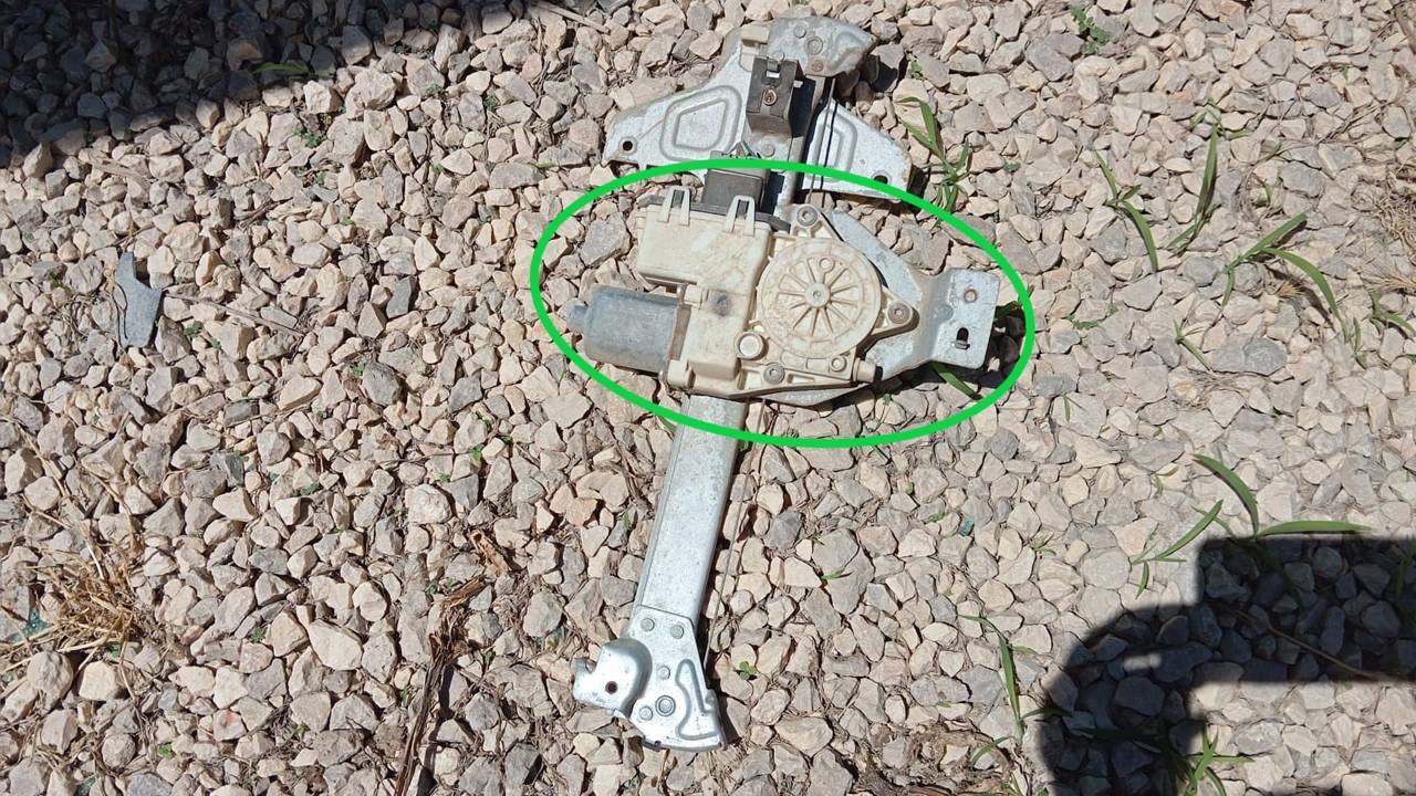 MOTOR ELEVALUNAS TRASERO DERECHO