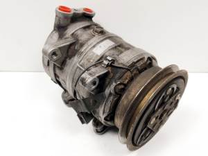 COMPRESOR AIRE ACONDICIONADO 5062116060 NISSAN VANETTE CARGO (HC23) Autodesguaces Alicante