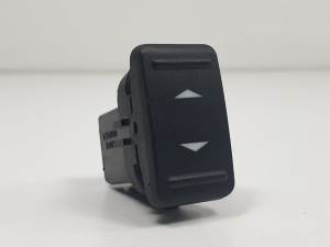 MANDO ELEVALUNAS TRASERO IZQUIERDO 7M5T14529AA FORD KUGA (CBV) Autodesguaces Alicante