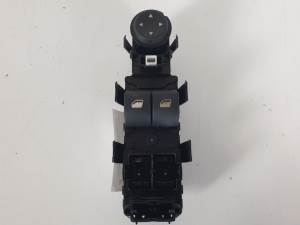 MANDO ELEVALUNAS DELANTERO IZQUIERDO 9651464277 CITROEN C4 COUPE Autodesguaces Alicante
