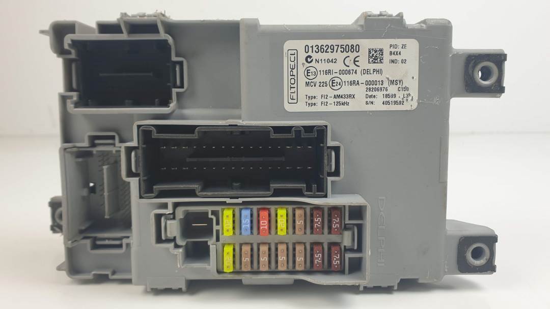 CAJA RELES / FUSIBLES - FIAT - QUBO (300)