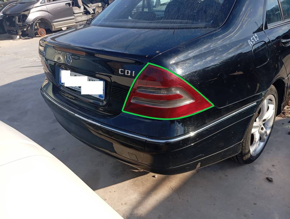 PILOTO TRASERO DERECHO