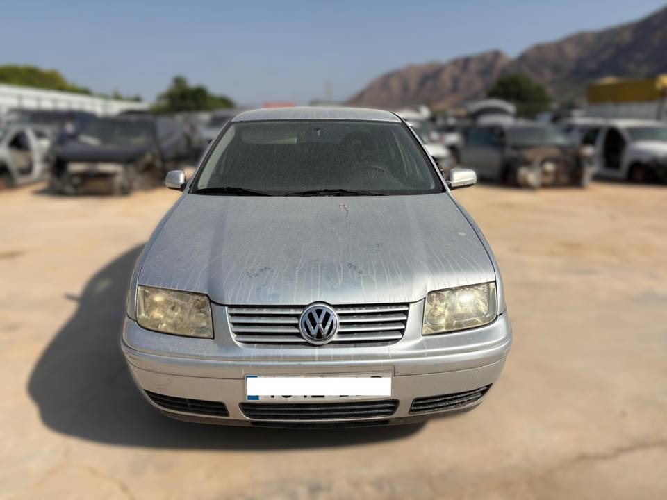 Imagen del vehículo VOLKSWAGEN BORA BERLINA (1J2)