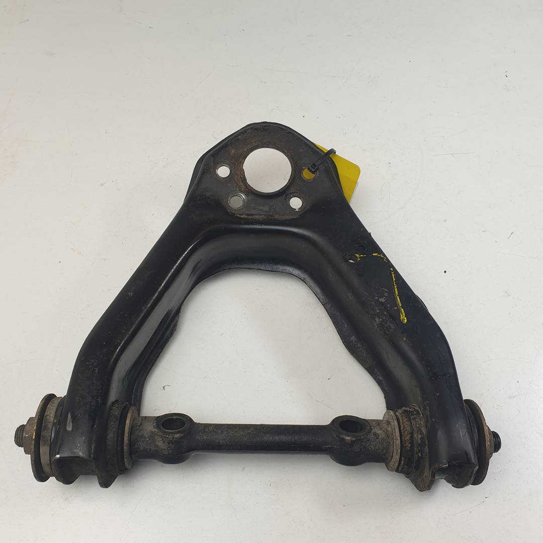 BRAZO SUSPENSION SUPERIOR DELANTERO IZQUIERDO - NISSAN - TERRANO/TERRANO.II (R20)