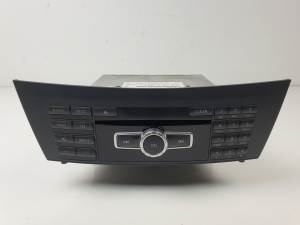 SISTEMA AUDIO / RADIO CD A2049003509 MERCEDES CLASE C (W204) FAMILIAR Autodesguaces Alicante