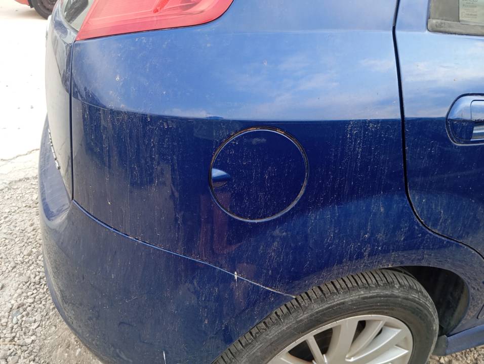 TAPA EXTERIOR COMBUSTIBLE