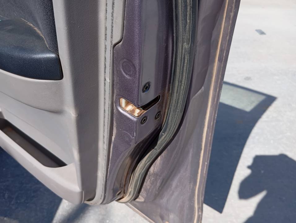 CERRADURA PUERTA DELANTERA DERECHA