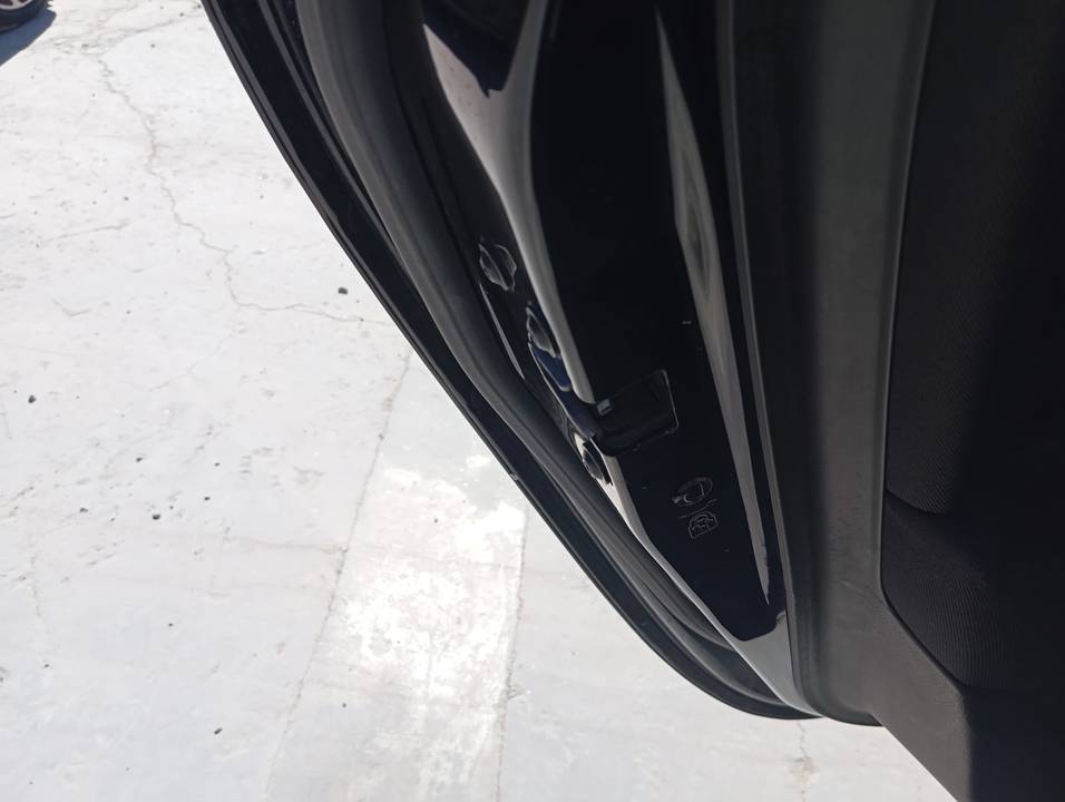 CERRADURA PUERTA TRASERA IZQUIERDA