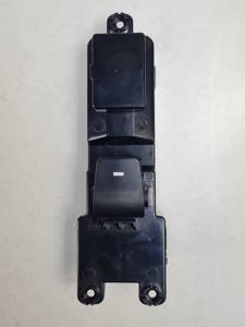 MANDO ELEVALUNAS TRASERO IZQUIERDO 93580D3031 HYUNDAI TUCSON Autodesguaces Alicante
