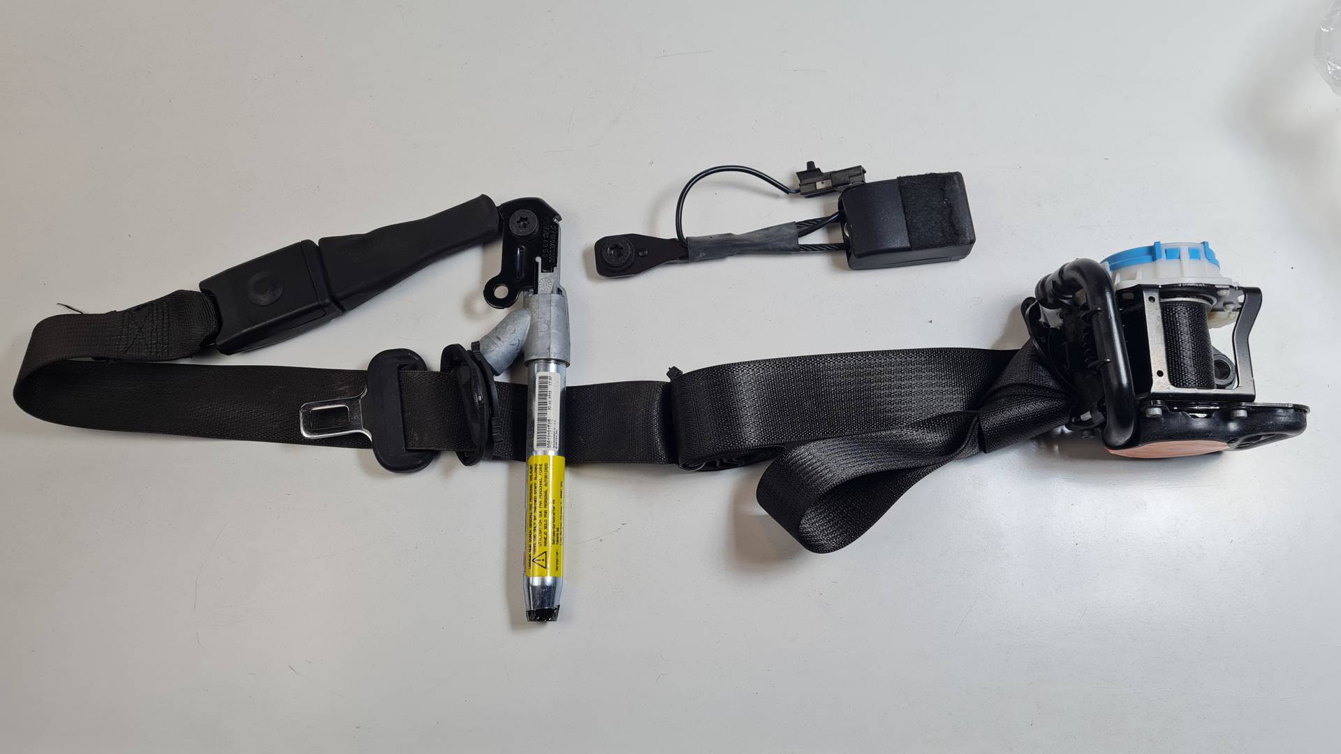 Ceinture de sécurité avant gauche - 3063559 - OPEL - INSIGNIA BERLINA