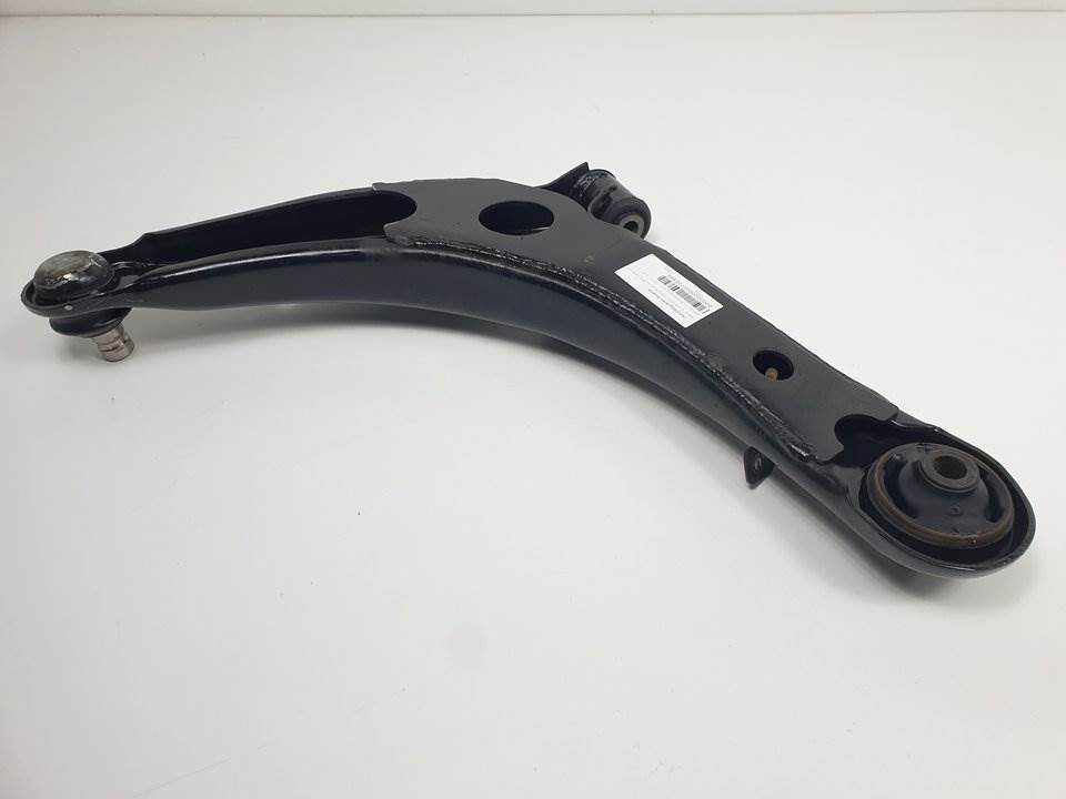 BRAZO SUSPENSION INFERIOR DELANTERO DERECHO - CITROEN - C-CROSSER