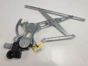 ELEVALUNAS DELANTERO DERECHO 8571042130 TOYOTA RAV 4 (A4) Autodesguaces Alicante