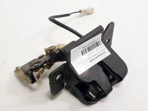 CERRADURA MALETERO / PORTON KIA RIO (DC) Autodesguaces Alicante