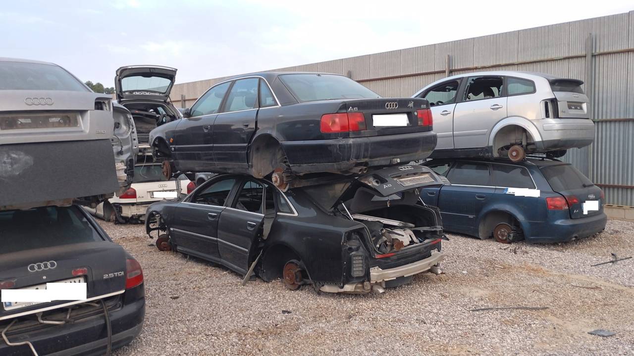 Imagen del vehículo AUDI A8 (4E2)