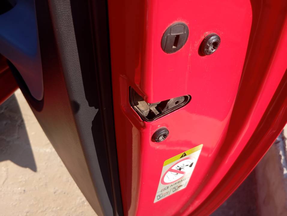 CERRADURA PUERTA DELANTERA DERECHA