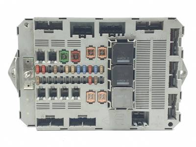 CAJA RELES / FUSIBLES 9X2314D628AC JAGUAR XF (X250) Autodesguaces Alicante