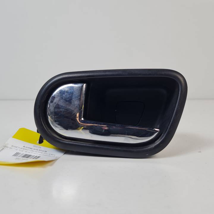 MANETA INTERIOR DELANTERA IZQUIERDA E4B5A22601ADW FORD KA+ (CDU) Autodesguaces Alicante
