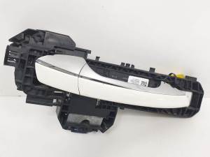 MANETA EXTERIOR TRASERA DERECHA 826105DM1A INFINITI Q30 Autodesguaces Alicante