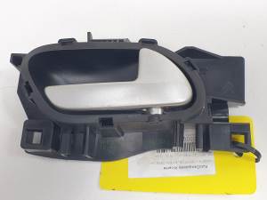 MANETA INTERIOR DELANTERA DERECHA 96802455VV PEUGEOT 207 Autodesguaces Alicante
