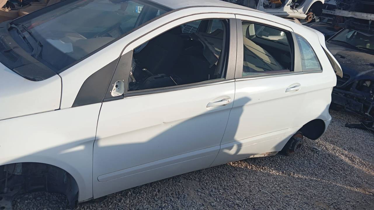 CERRADURA PUERTA DELANTERA IZQUIERDA