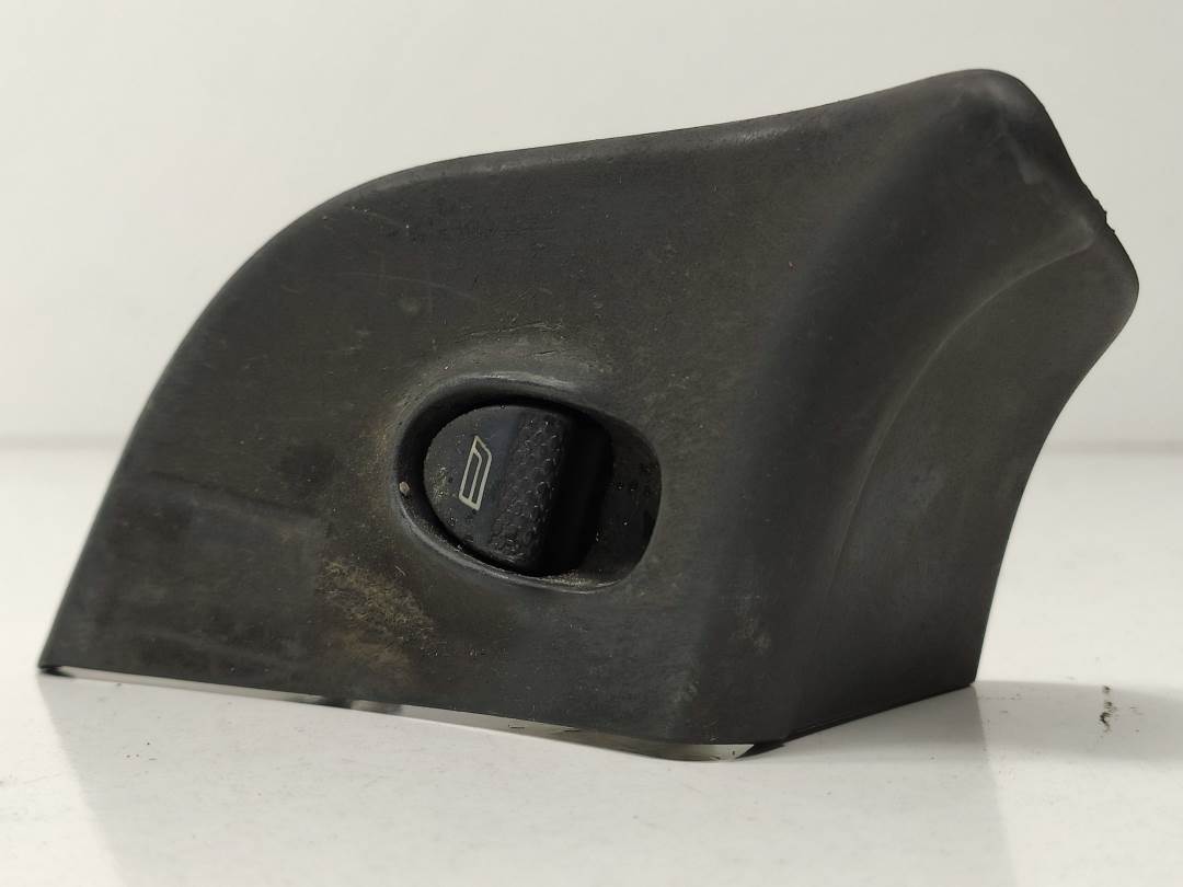 MANDO ELEVALUNAS DELANTERO DERECHO - FIAT - MAREA BERLINA (185)