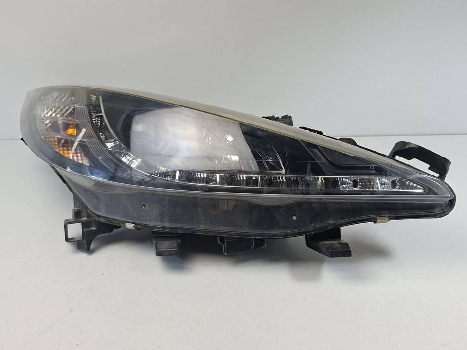 FARO DERECHO PEUGEOT 207 Autodesguaces Alicante