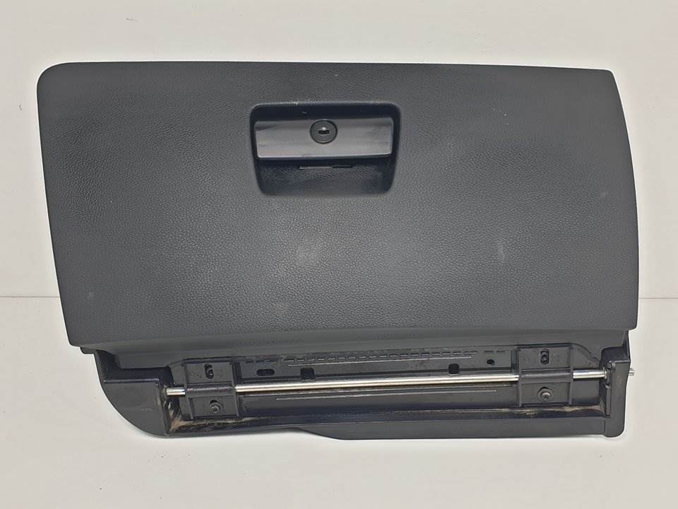 GUANTERA - 7075477 - BMW - SERIE 3 BERLINA (E90)