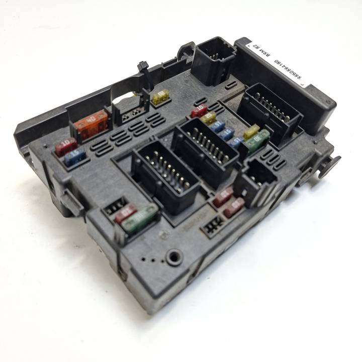 CAJA RELES / FUSIBLES 9650664180 PEUGEOT 307 (S1) Autodesguaces Alicante