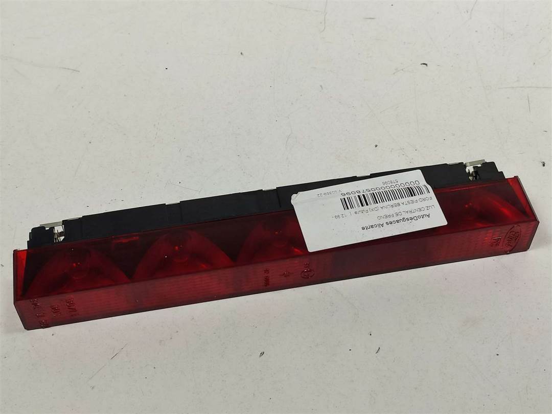 LUZ CENTRAL DE FRENO - XS6115N408A - FORD - FIESTA BERLINA (DX)