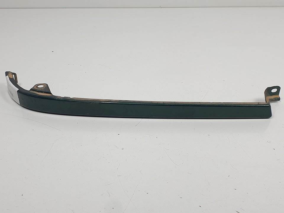 MOLDURAS DELANTERAS - TOYOTA - HILUX (KDN)