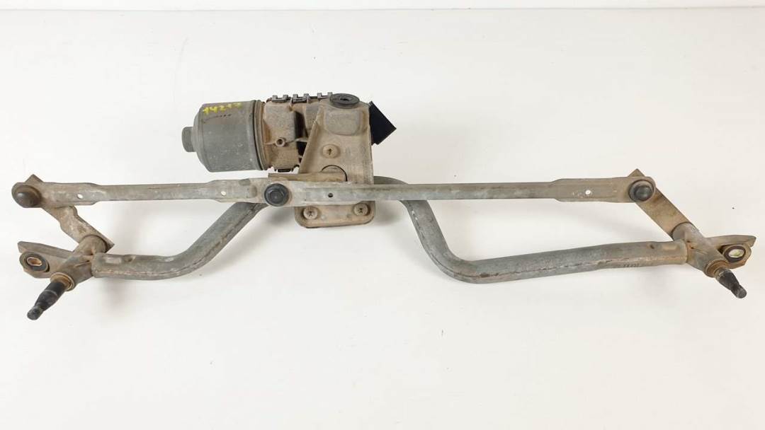 MOTOR LIMPIA DELANTERO - 0390241519 - RENAULT - CLIO II FASE II (B/CB0)