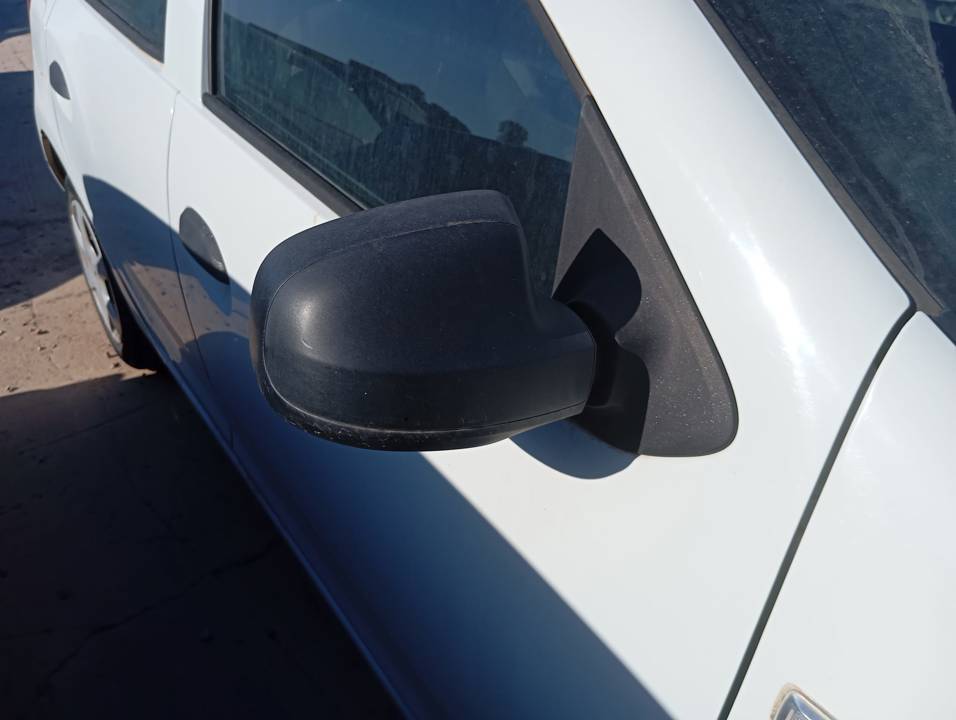 RETROVISOR DERECHO