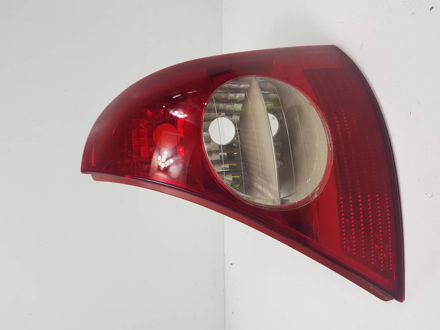 PILOTO TRASERO DERECHO - RENAULT - CLIO II FASE II (B/CB0)