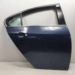 PUERTA TRASERA DERECHA OPEL INSIGNIA BERLINA Autodesguaces Alicante