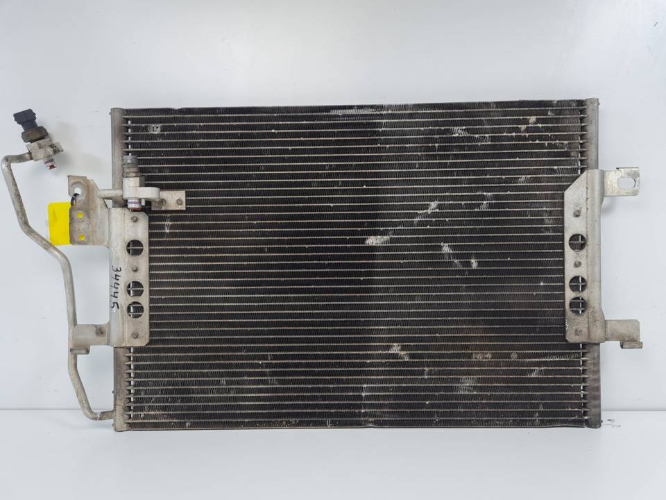 CONDENSADOR / RADIADOR AIRE ACONDICIONADO A1685000854 MERCEDES CLASE A (W168) Autodesguaces Alicante