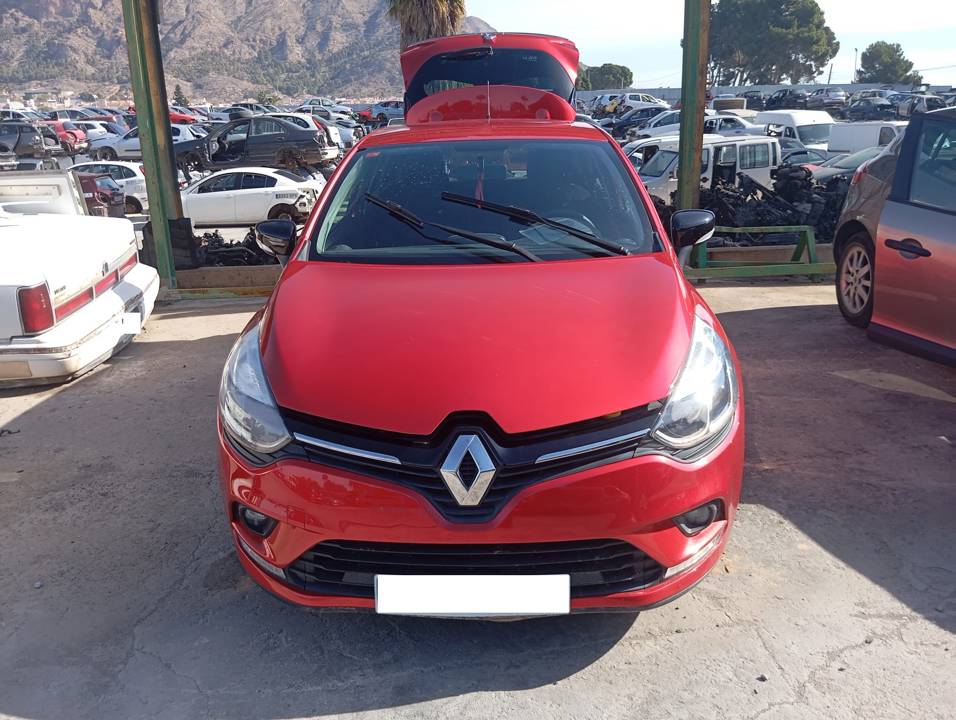 Imagen del vehículo RENAULT CLIO IV