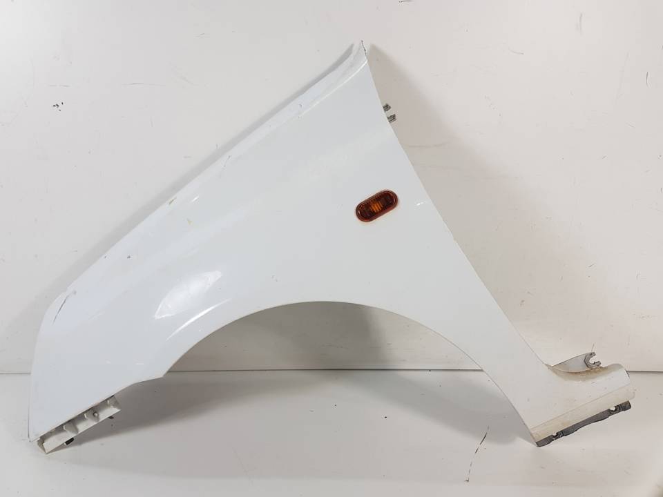 ALETA DELANTERA IZQUIERDA RENAULT CLIO II FASE II (B/CB0) Autodesguaces Alicante