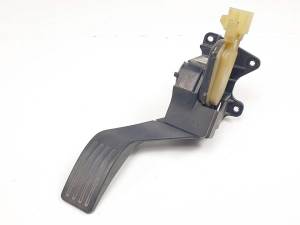 POTENCIOMETRO PEDAL 2M519F836AD FORD FOCUS BERLINA (CAK) Autodesguaces Alicante