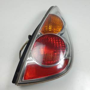 PILOTO TRASERO DERECHO 3560354G1R SUZUKI LIANA RH (ER) Autodesguaces Alicante