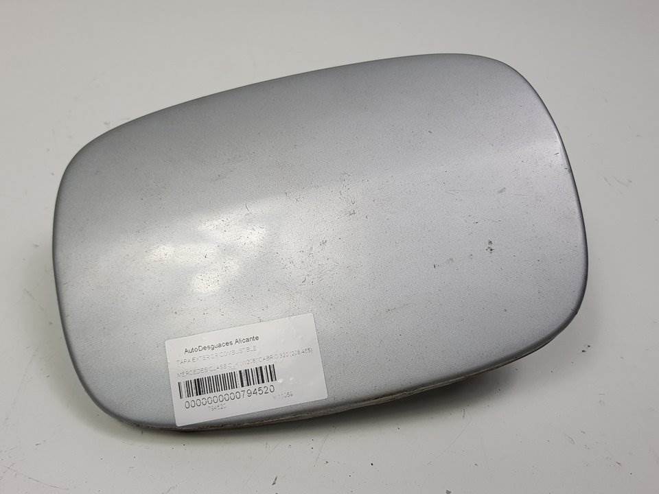 TAPA EXTERIOR COMBUSTIBLE - MERCEDES - CLASE CLK (W208) CABRIO
